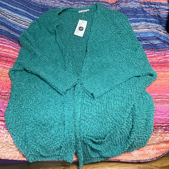 Southern Couture Sweaters - Southern couture seafoam popcorn sweater size XL new never worn.  W11